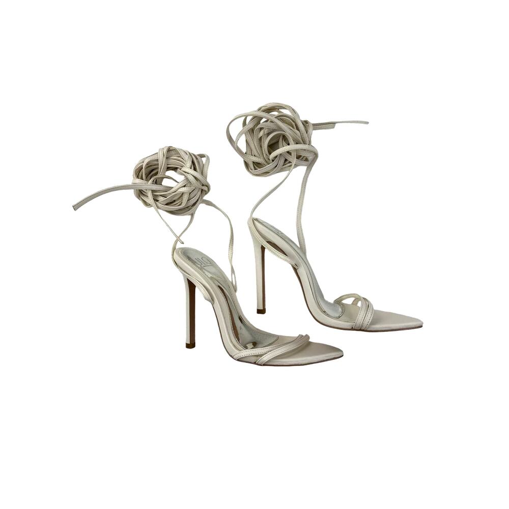 JLO - Jennifer Lopez Lincoln Sandal in Off White